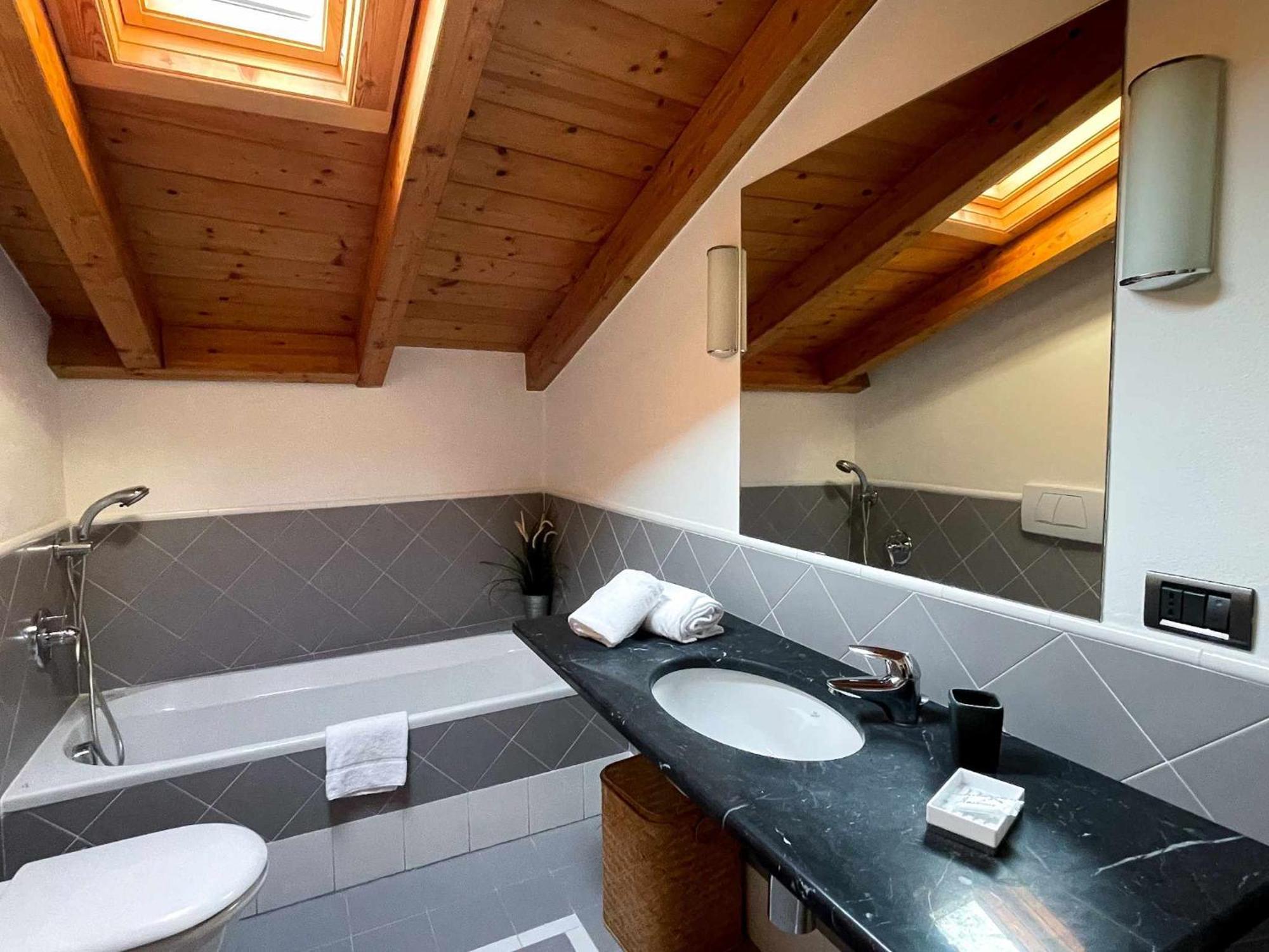Plinio Center Town Apartment 贝拉焦 外观 照片